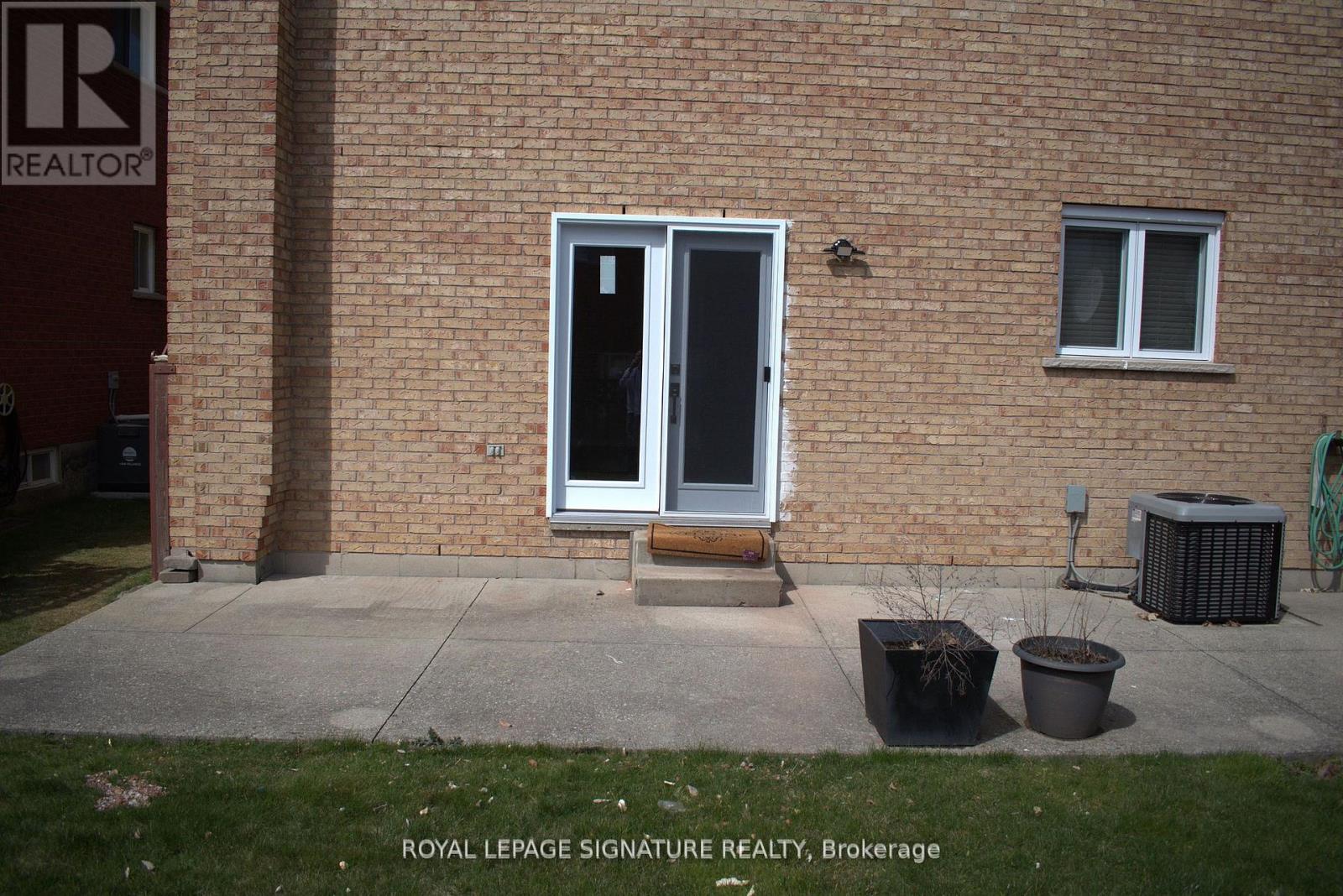 Bsmt - 709 Upper Paradise Road, Hamilton, Ontario  L9C 5R1 - Photo 11 - X10411294