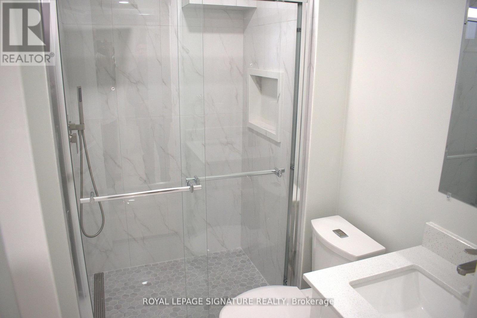 Bsmt - 709 Upper Paradise Road, Hamilton, Ontario  L9C 5R1 - Photo 2 - X10411294