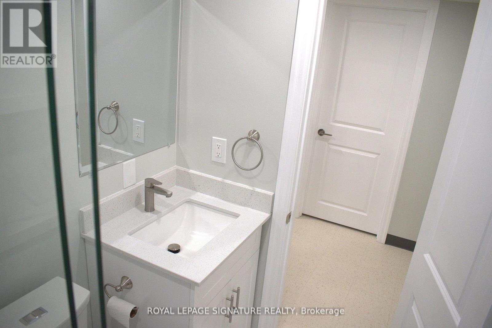 Bsmt - 709 Upper Paradise Road, Hamilton, Ontario  L9C 5R1 - Photo 3 - X10411294