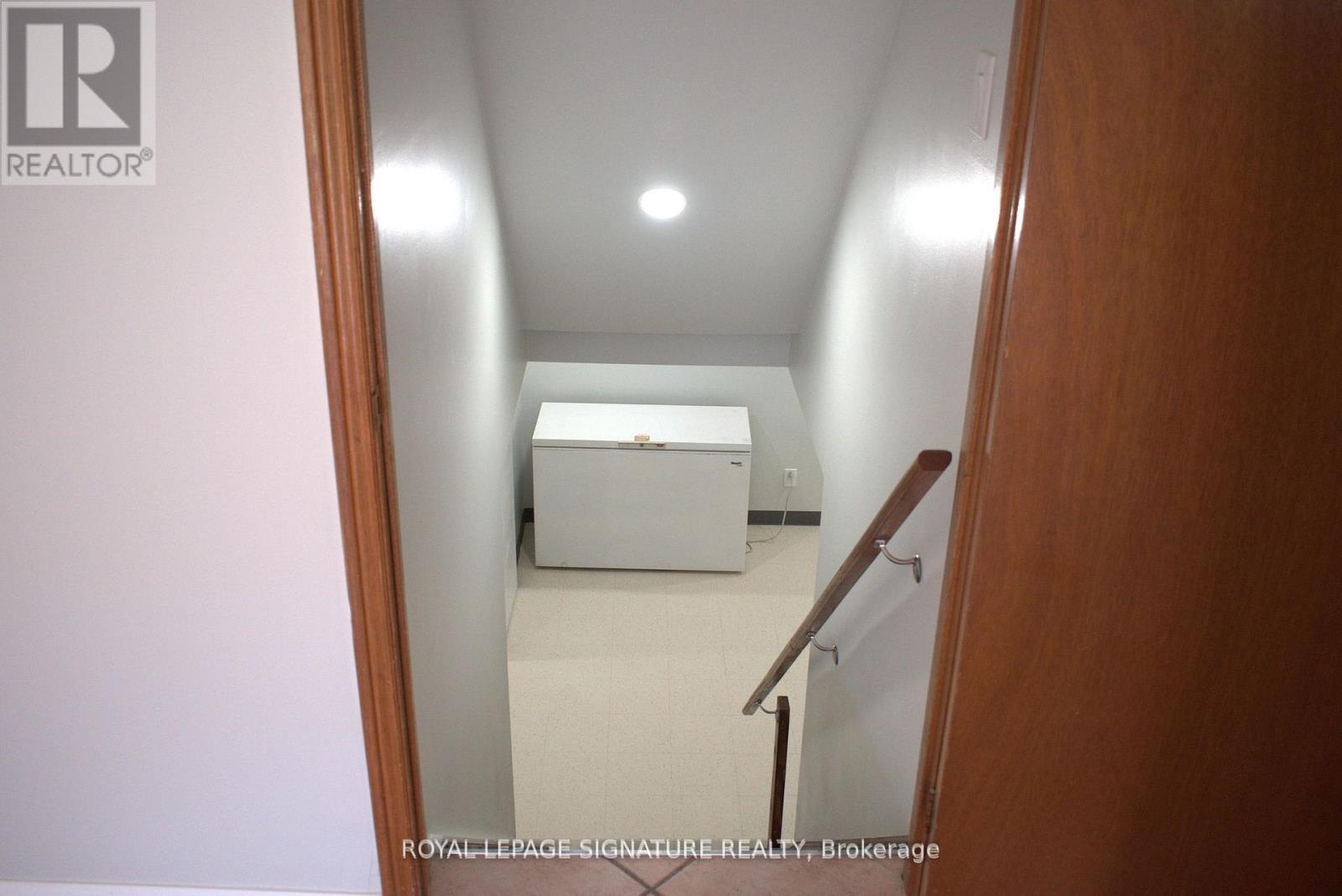Bsmt - 709 Upper Paradise Road, Hamilton, Ontario  L9C 5R1 - Photo 7 - X10411294