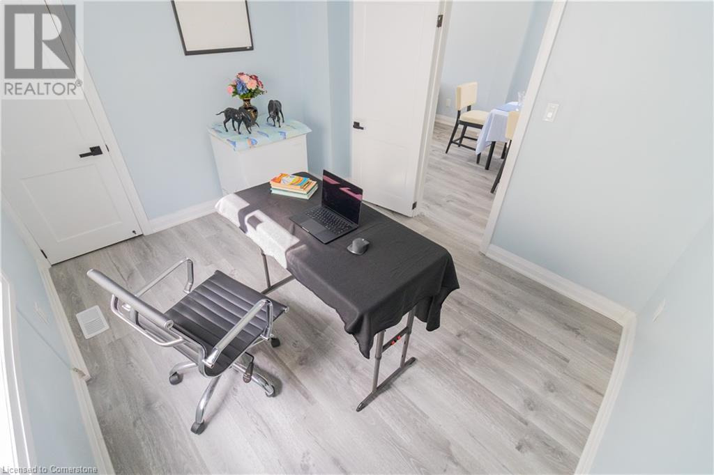 82 Shelby Avenue, Hamilton, Ontario  L8H 5L5 - Photo 11 - 40663244