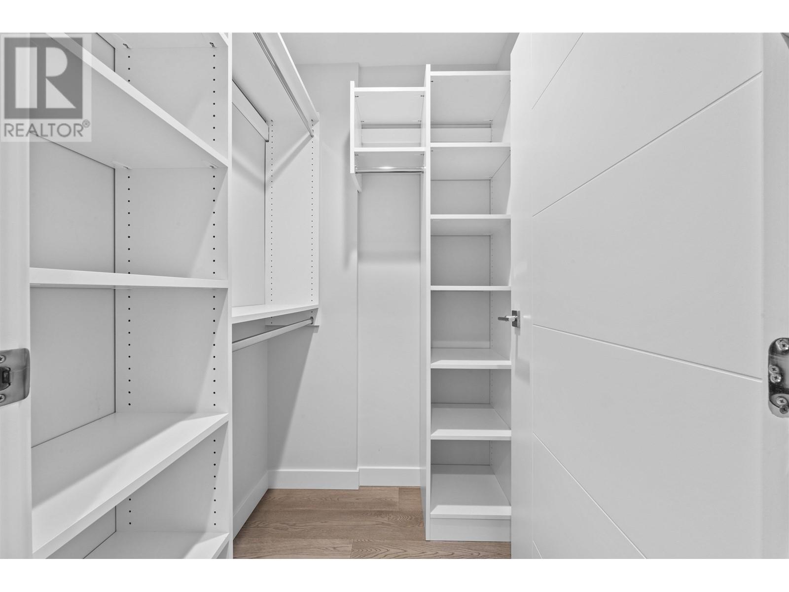 Listing Picture 14 of 23 : 206 528 W KING EDWARD AVENUE, Vancouver / 溫哥華 - 魯藝地產 Yvonne Lu Group - MLS Medallion Club Member