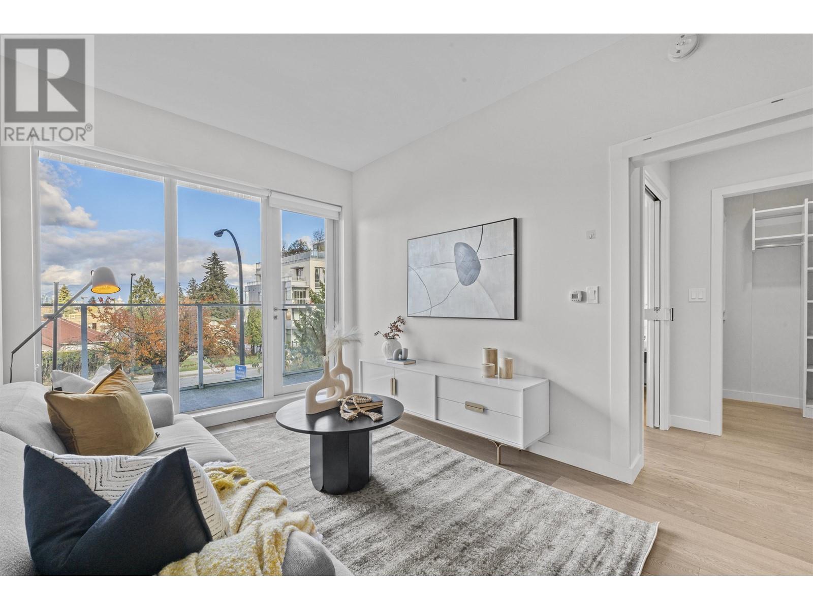 Listing Picture 3 of 23 : 206 528 W KING EDWARD AVENUE, Vancouver / 溫哥華 - 魯藝地產 Yvonne Lu Group - MLS Medallion Club Member