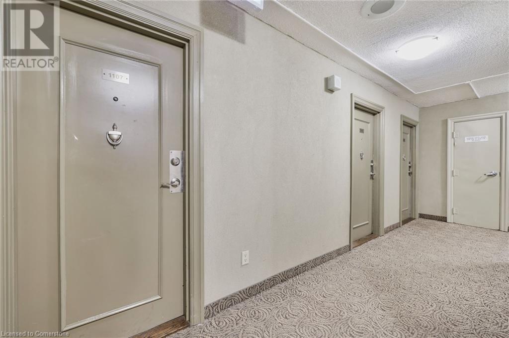975 Warwick Court Unit# 1107Burlington, Ontario  L7T 3Z7 - Photo 5 - 40674679