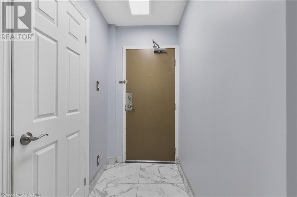 975 Warwick Court Unit# 1107Burlington, Ontario  L7T 3Z7 - Photo 6 - 40674679
