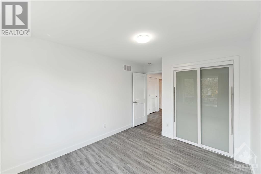 828 Maplewood Avenue, Ottawa, Ontario K2B 5V5 - Photo 11 - X10419077