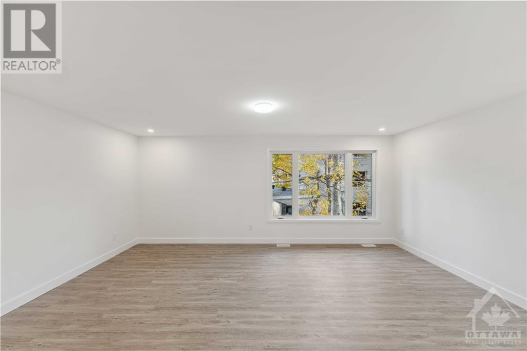 828 Maplewood Avenue, Ottawa, Ontario K2B 5V5 - Photo 12 - X10419077