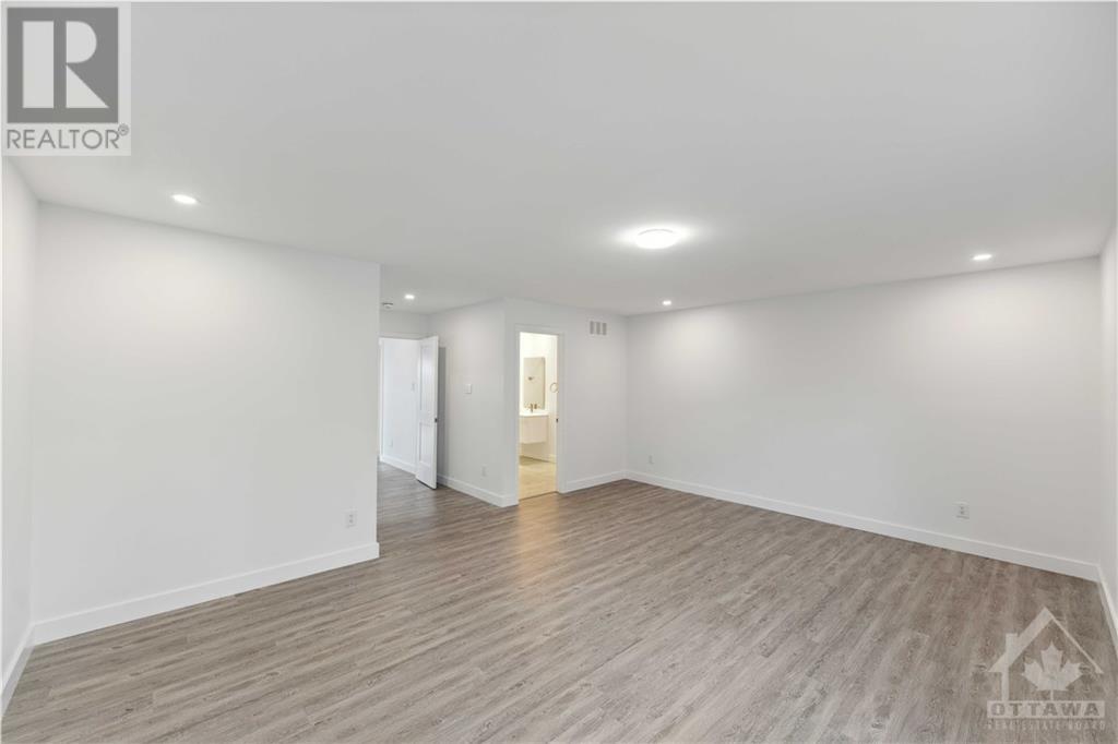 828 Maplewood Avenue, Ottawa, Ontario K2B 5V5 - Photo 15 - X10419077