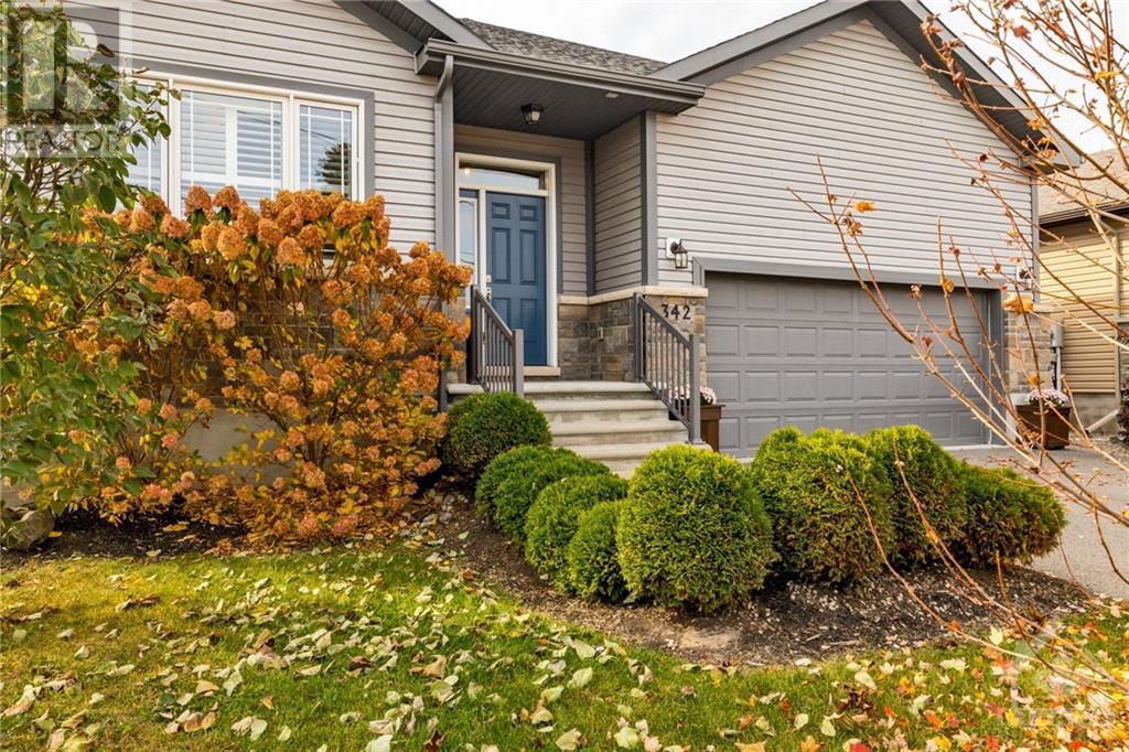 342 Pinehill RoadNorth Grenville, Ontario  K0G 1J0 - Photo 2 - X10419090
