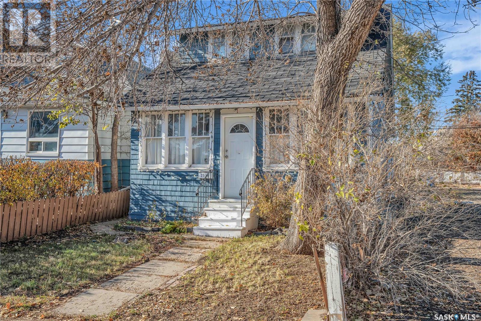 Property at 2128 Reynolds STREET image 4