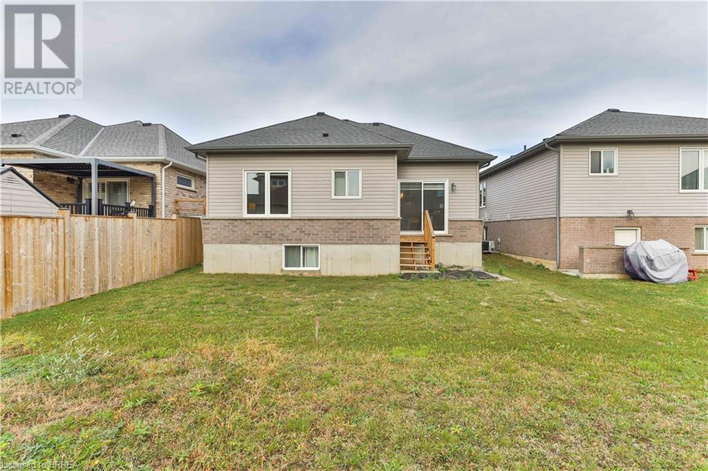 11 Tucker Street, Thorold, Ontario  L2V 0G3 - Photo 16 - 40675005