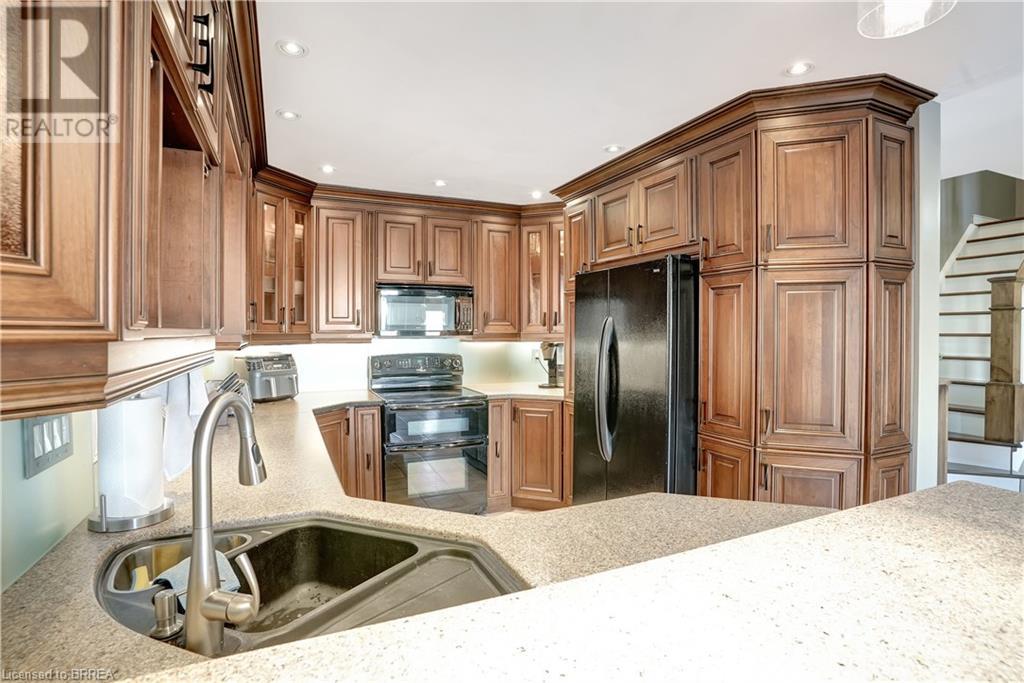 146 Blackburn Drive, Brantford, Ontario  N3T 6S2 - Photo 7 - 40663171