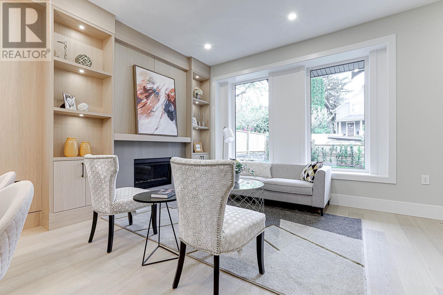 Listing Picture 6 of 35 : 1 1826 E 2ND AVENUE, Vancouver / 溫哥華 - 魯藝地產 Yvonne Lu Group - MLS Medallion Club Member