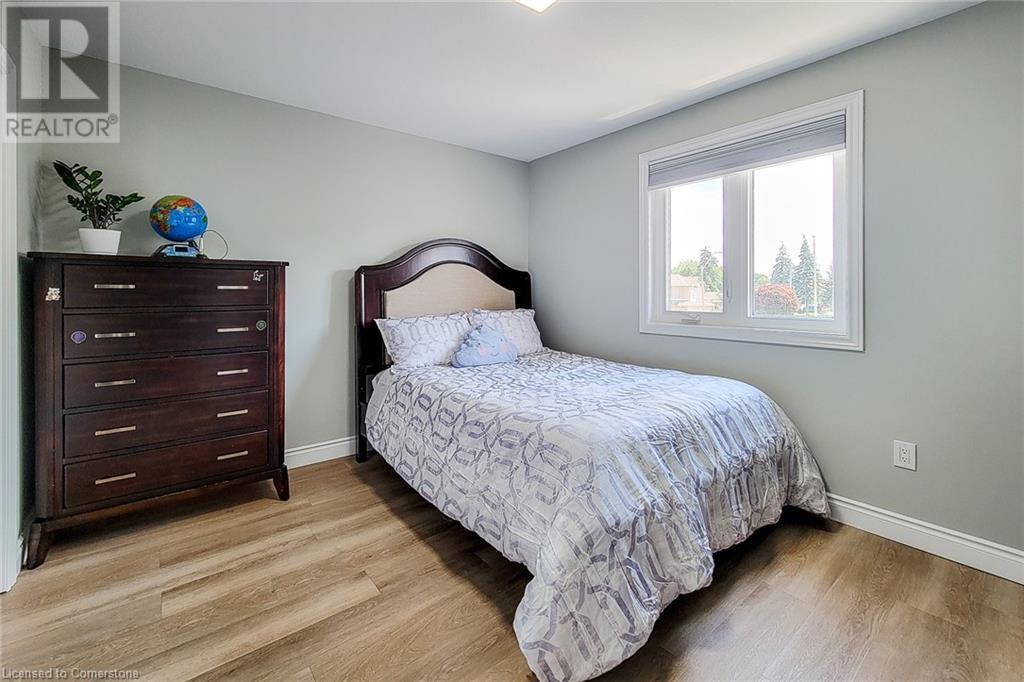 55 Alexsia Court, Hamilton, Ontario  L9B 2T3 - Photo 25 - 40675025