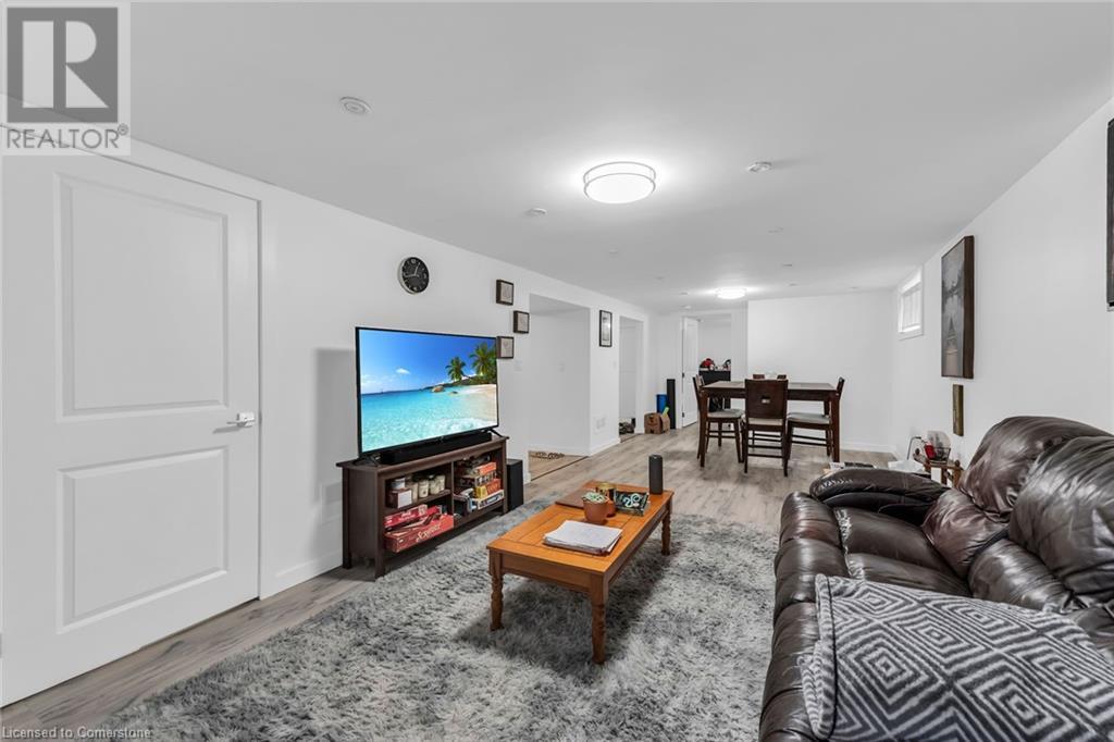 5 Burrwood Drive, Hamilton, Ontario  L9C 3S9 - Photo 31 - 40674835