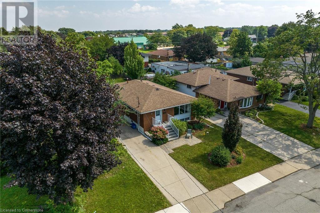 5 Burrwood Drive, Hamilton, Ontario  L9C 3S9 - Photo 6 - 40674835