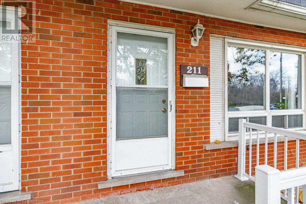 211 Lake Avenue N, Hamilton, Ontario  L8E 1H6 - Photo 4 - 40673012