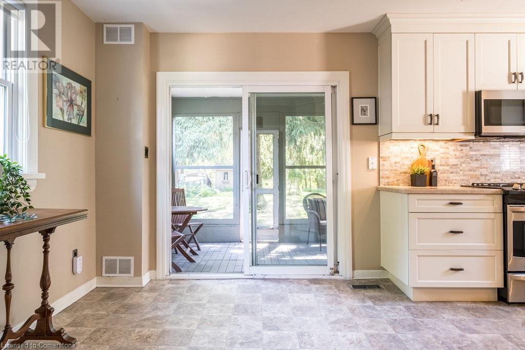 5 Rowanwood Avenue, Hamilton, Ontario  L9H 4C9 - Photo 14 - 40674521