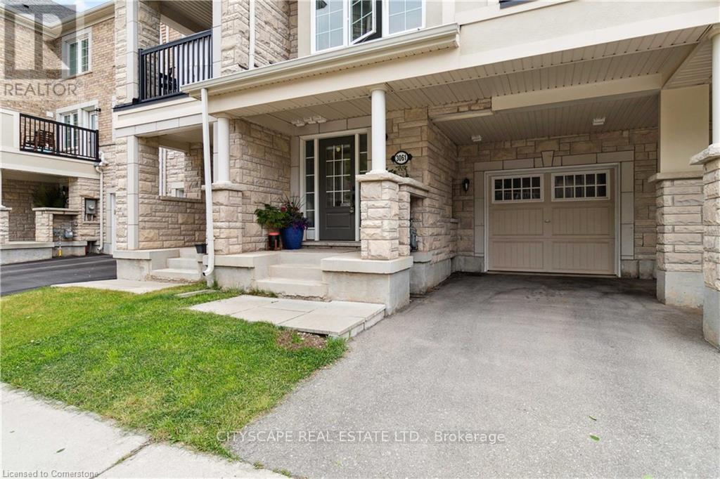 3061 Mistletoe Gardens, Oakville, Ontario  L6M 0Y8 - Photo 3 - W10409596