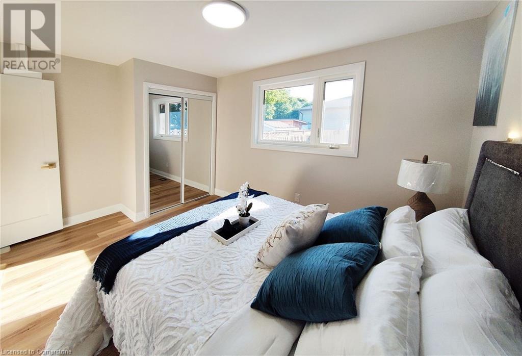 65 Loraine Drive, St. Catharines, Ontario  L2P 3P1 - Photo 11 - 40675091