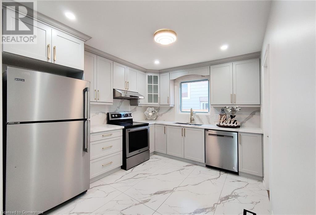 65 Loraine Drive, St. Catharines, Ontario  L2P 3P1 - Photo 6 - 40675091