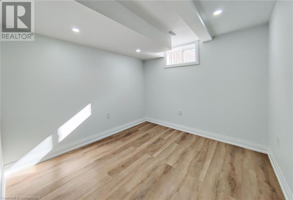 65 Loraine Drive, St. Catharines, Ontario  L2P 3P1 - Photo 24 - 40675091