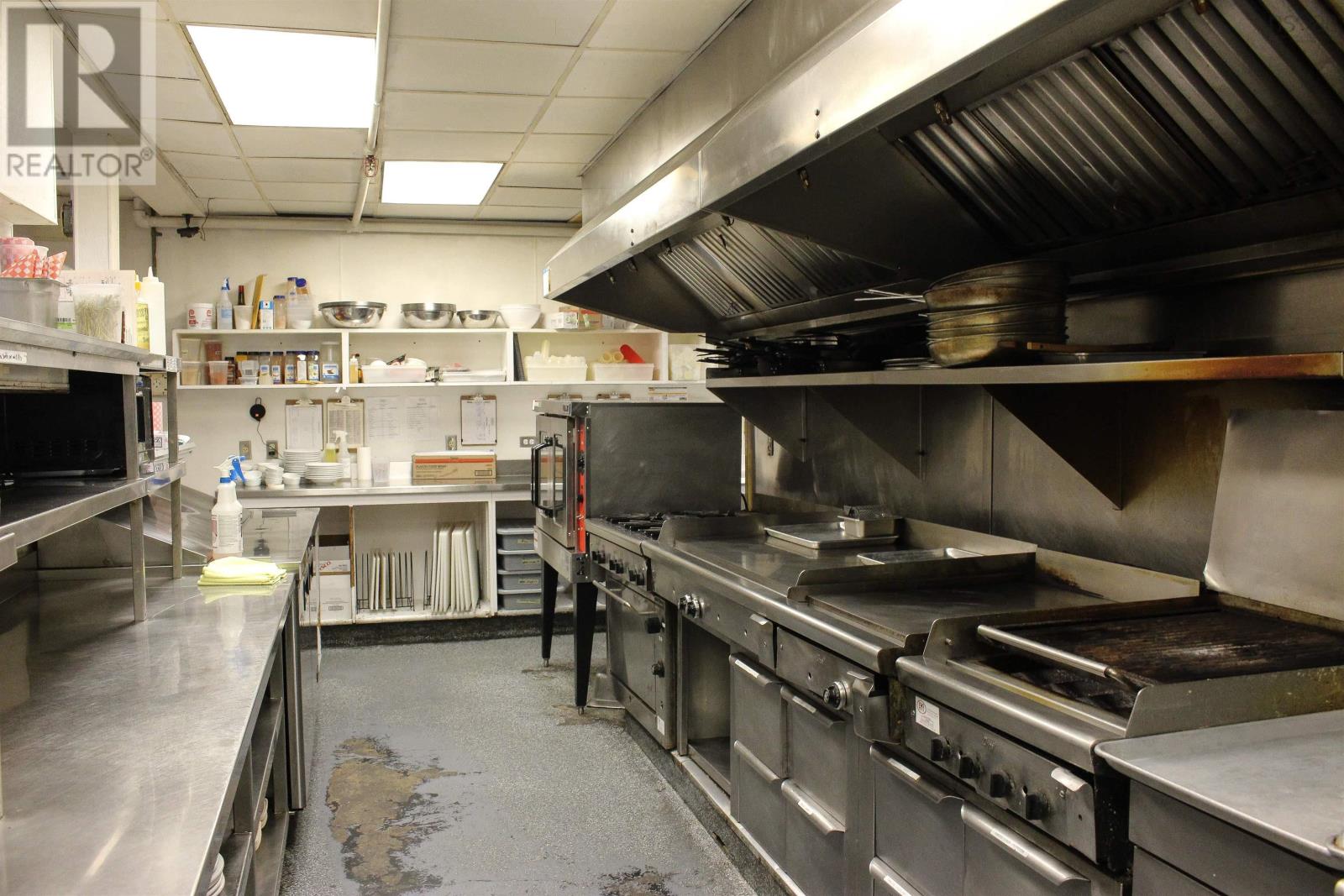 6273 Quinpool Road, Halifax, Nova Scotia  B3L 1A4 - Photo 12 - 202426243