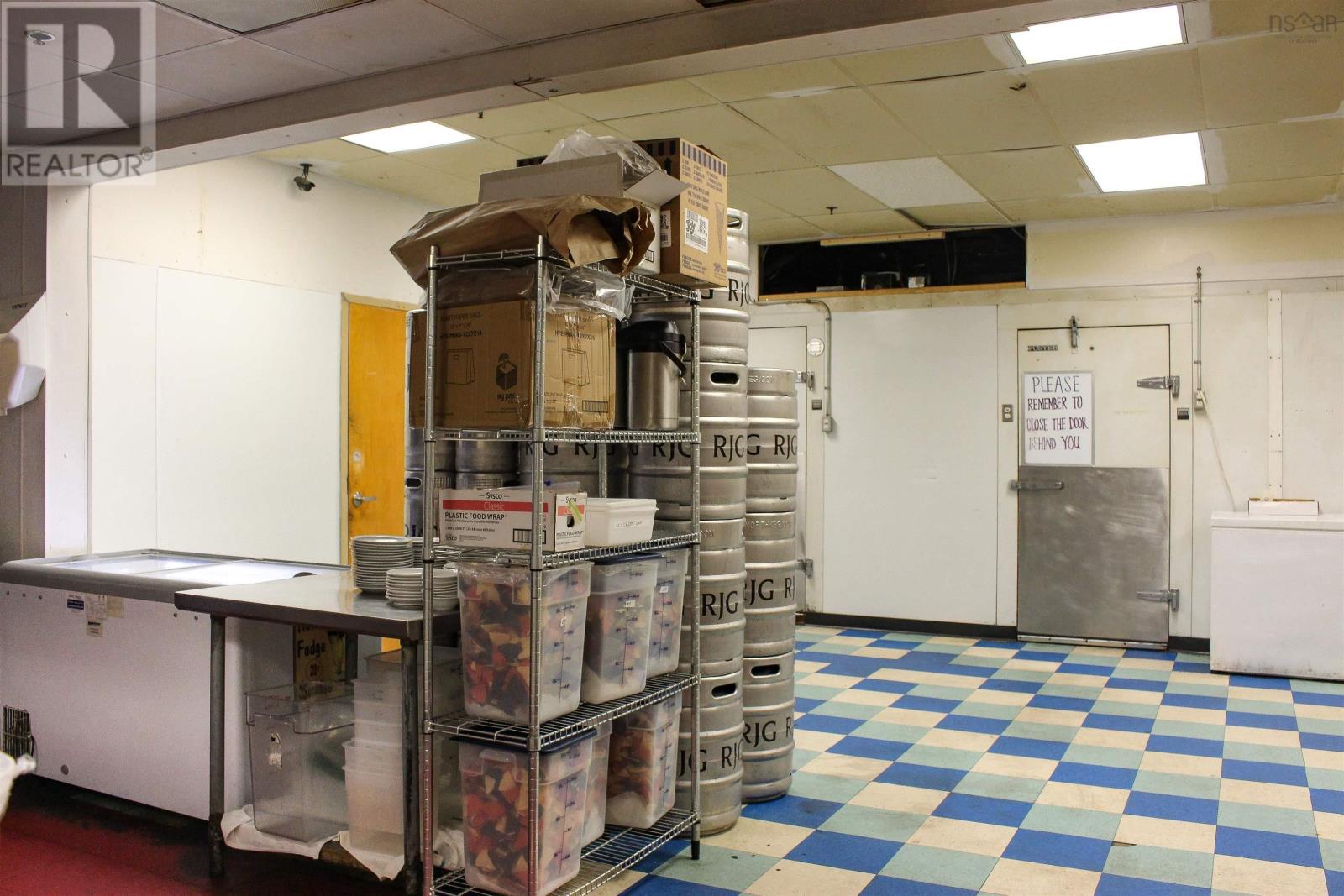 6273 Quinpool Road, Halifax, Nova Scotia  B3L 1A4 - Photo 15 - 202426243