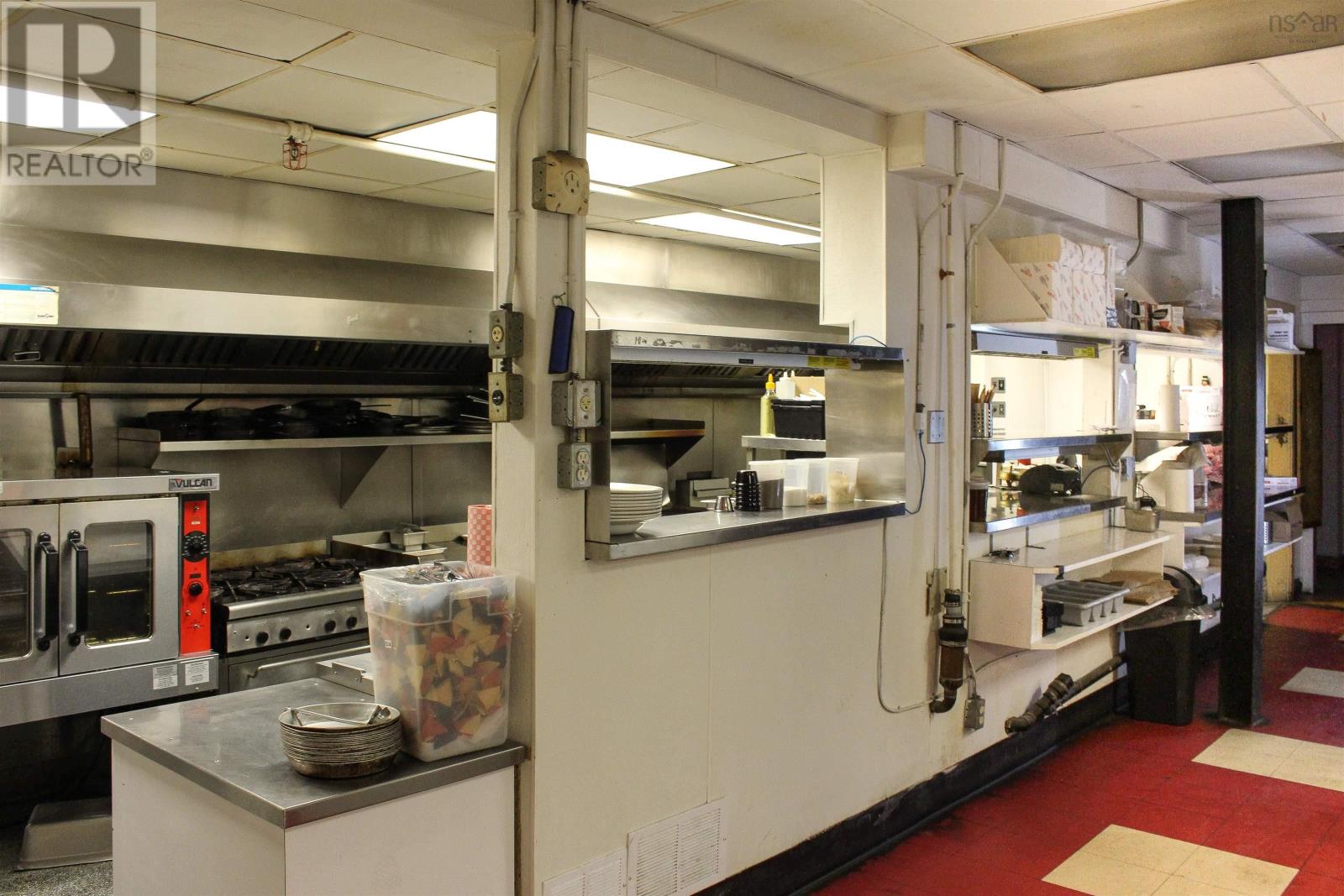 6273 Quinpool Road, Halifax, Nova Scotia  B3L 1A4 - Photo 9 - 202426243