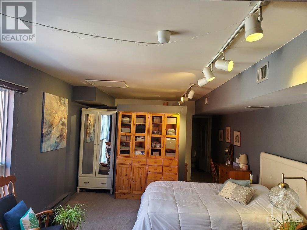 232 St Patrick StreetOttawa, Ontario  K1N 5K3 - Photo 12 - X10419114