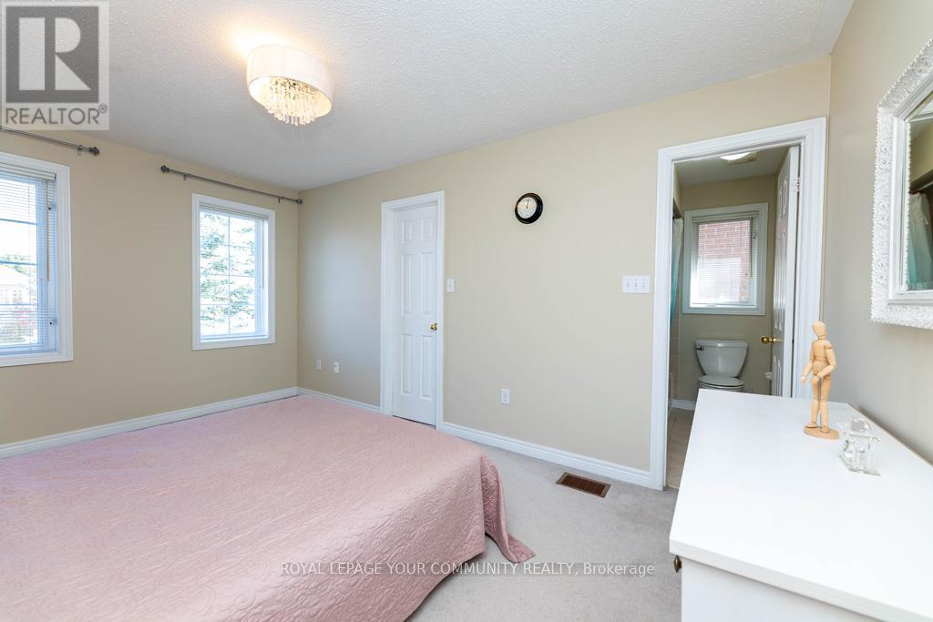 21 Baywell Crescent, Aurora, Ontario  L4G 7M7 - Photo 22 - N10412823