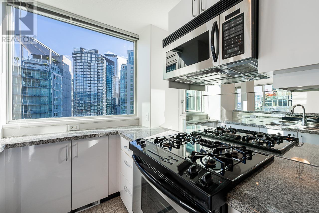 Listing Picture 13 of 39 : 2807 1328 W PENDER STREET, Vancouver / 溫哥華 - 魯藝地產 Yvonne Lu Group - MLS Medallion Club Member