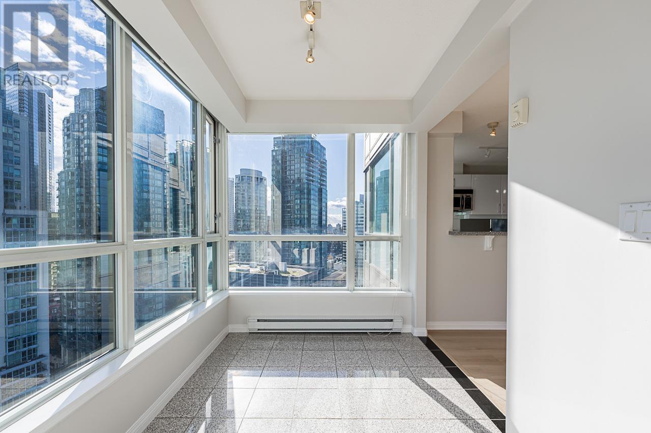 Listing Picture 3 of 39 : 2807 1328 W PENDER STREET, Vancouver / 溫哥華 - 魯藝地產 Yvonne Lu Group - MLS Medallion Club Member