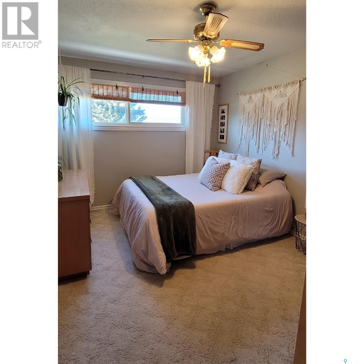 704 Railway Avenue, Loon Lake, Saskatchewan  S0M 1L0 - Photo 14 - SK987786