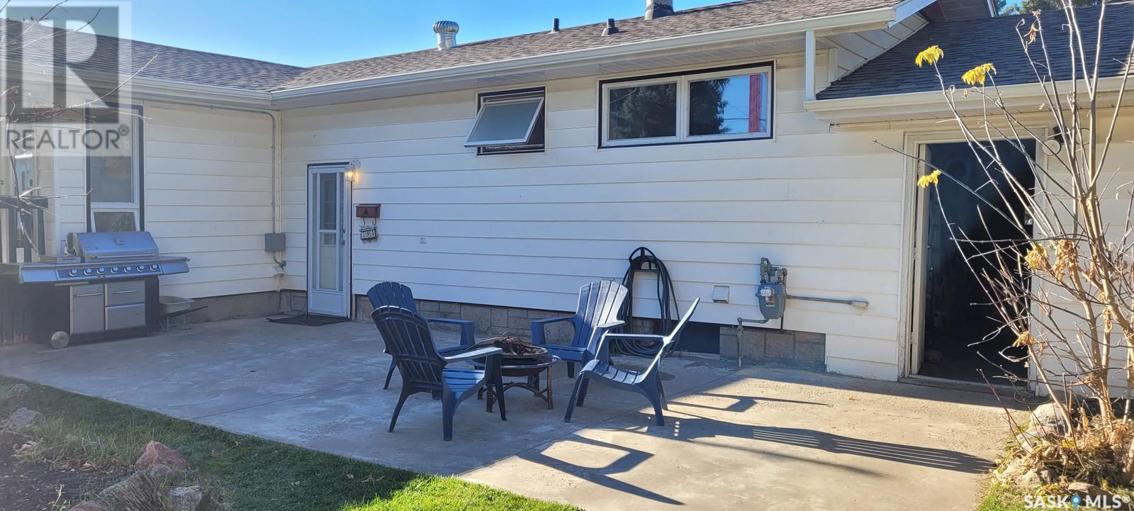 704 Railway Avenue, Loon Lake, Saskatchewan  S0M 1L0 - Photo 26 - SK987786