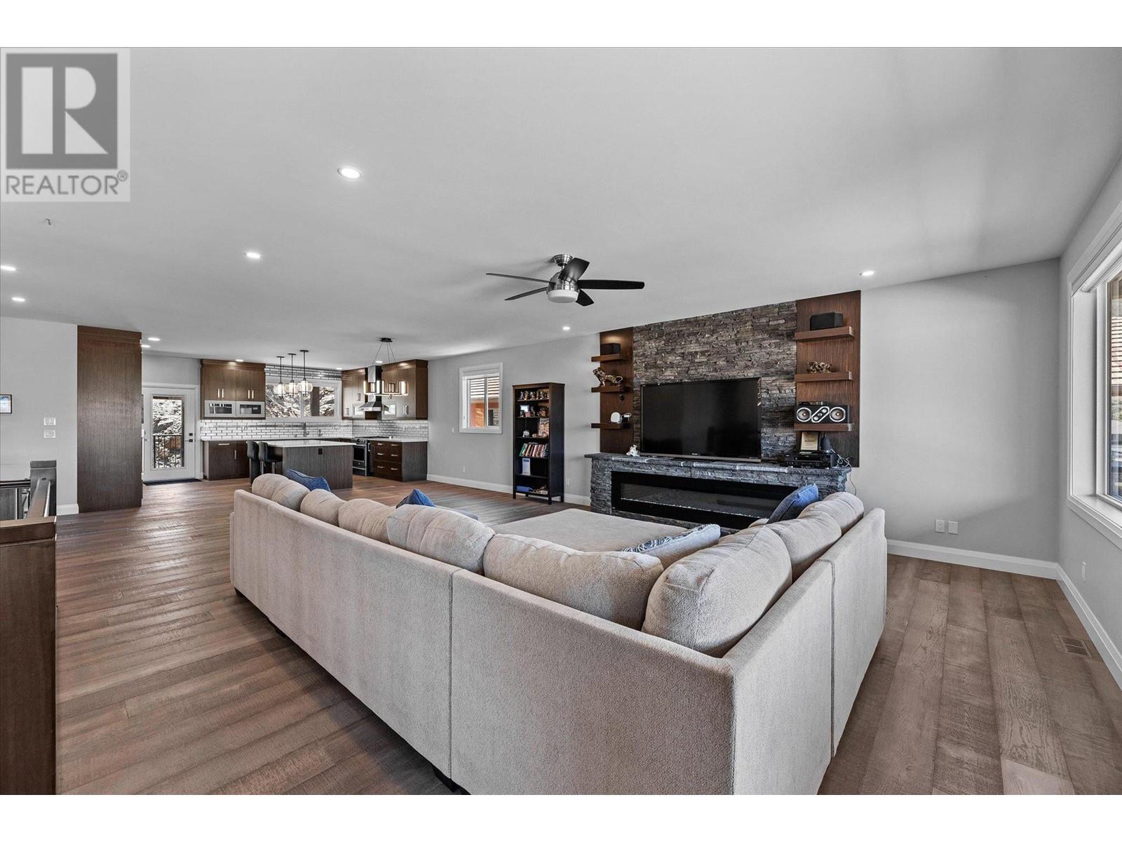 Property at 11902 La Costa Lane image 3