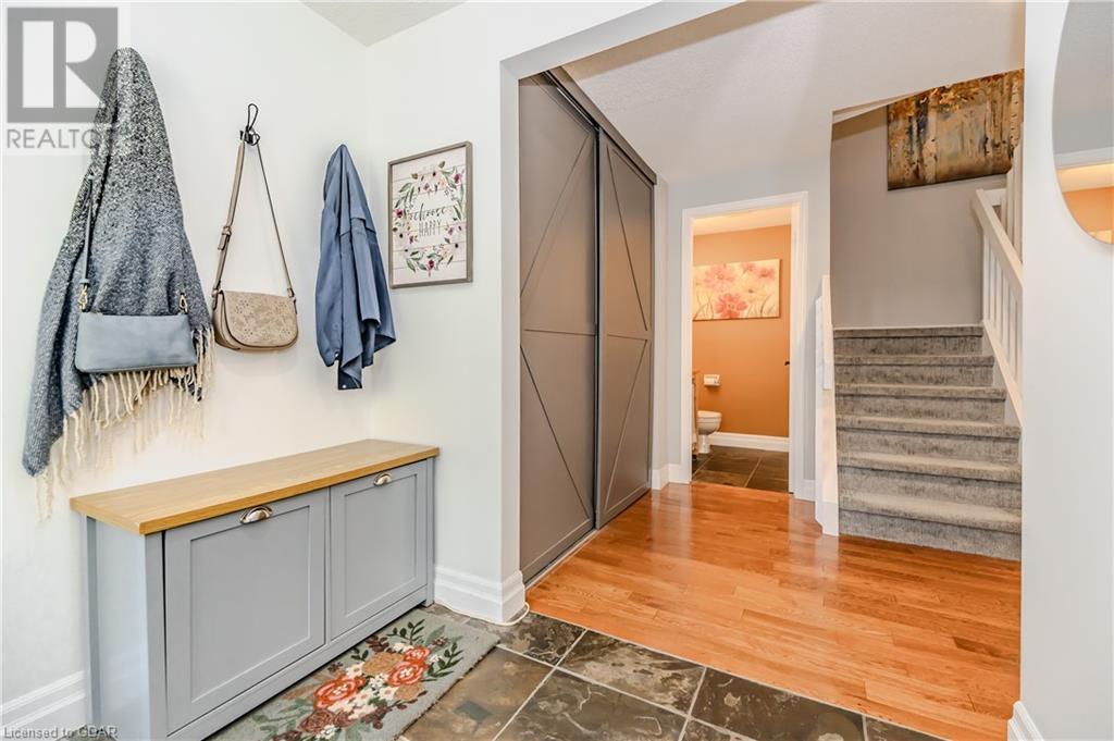 106 Woodlawn Road E