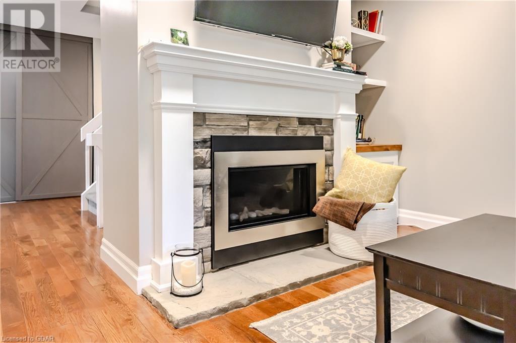 106 Woodlawn Road E