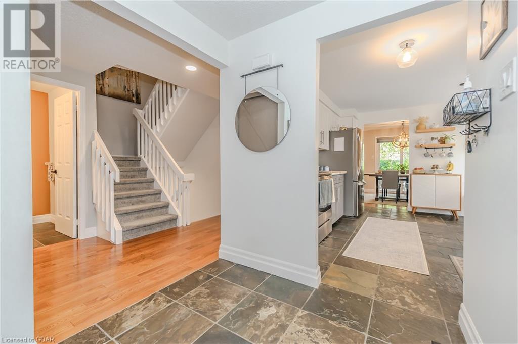 106 Woodlawn Road E