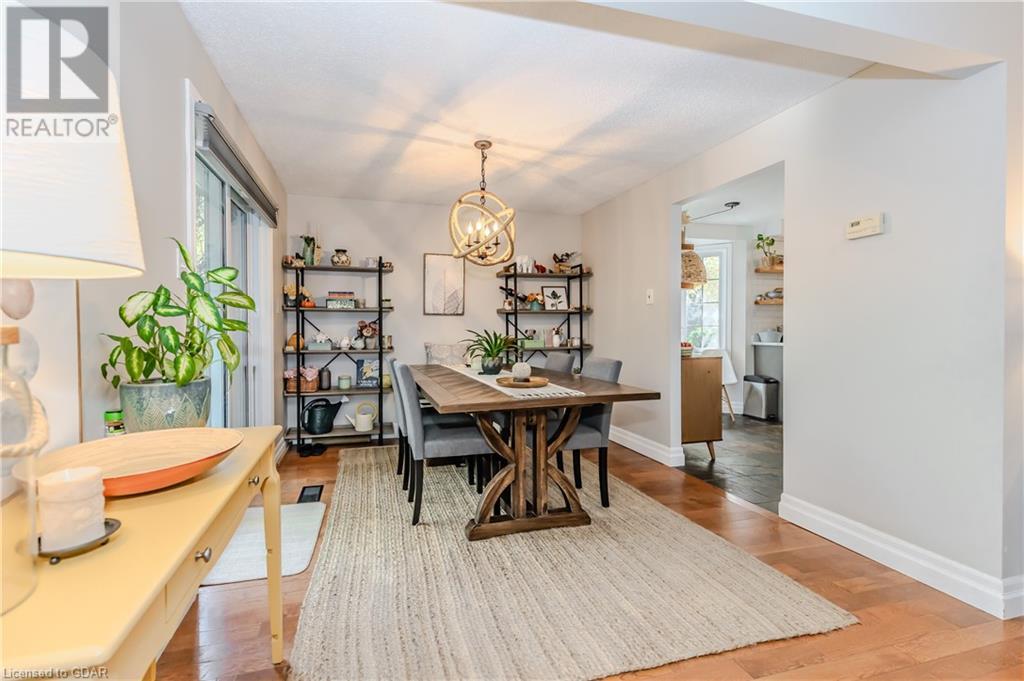 106 Woodlawn Road E