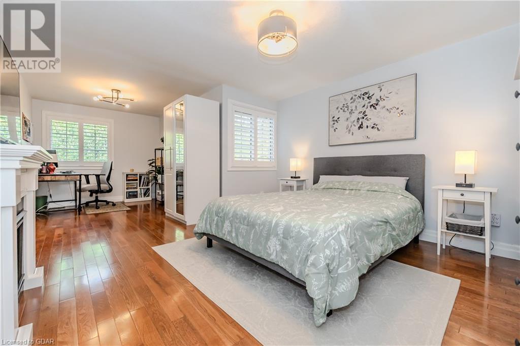 106 Woodlawn Road E