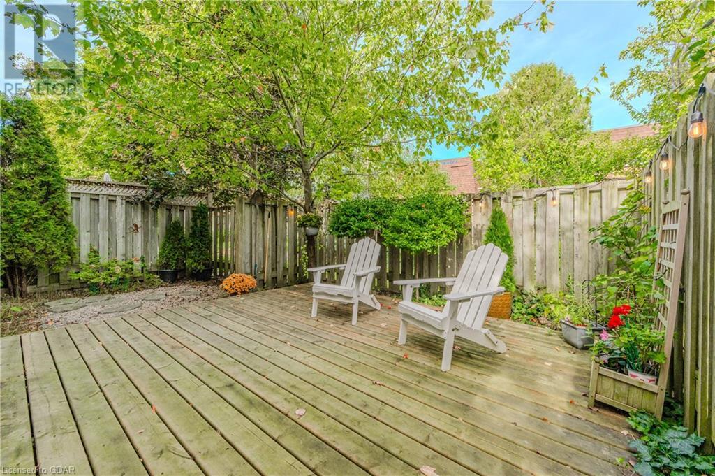 106 Woodlawn Road E