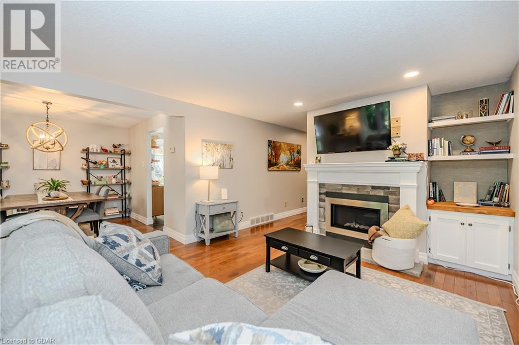 106 Woodlawn Road E