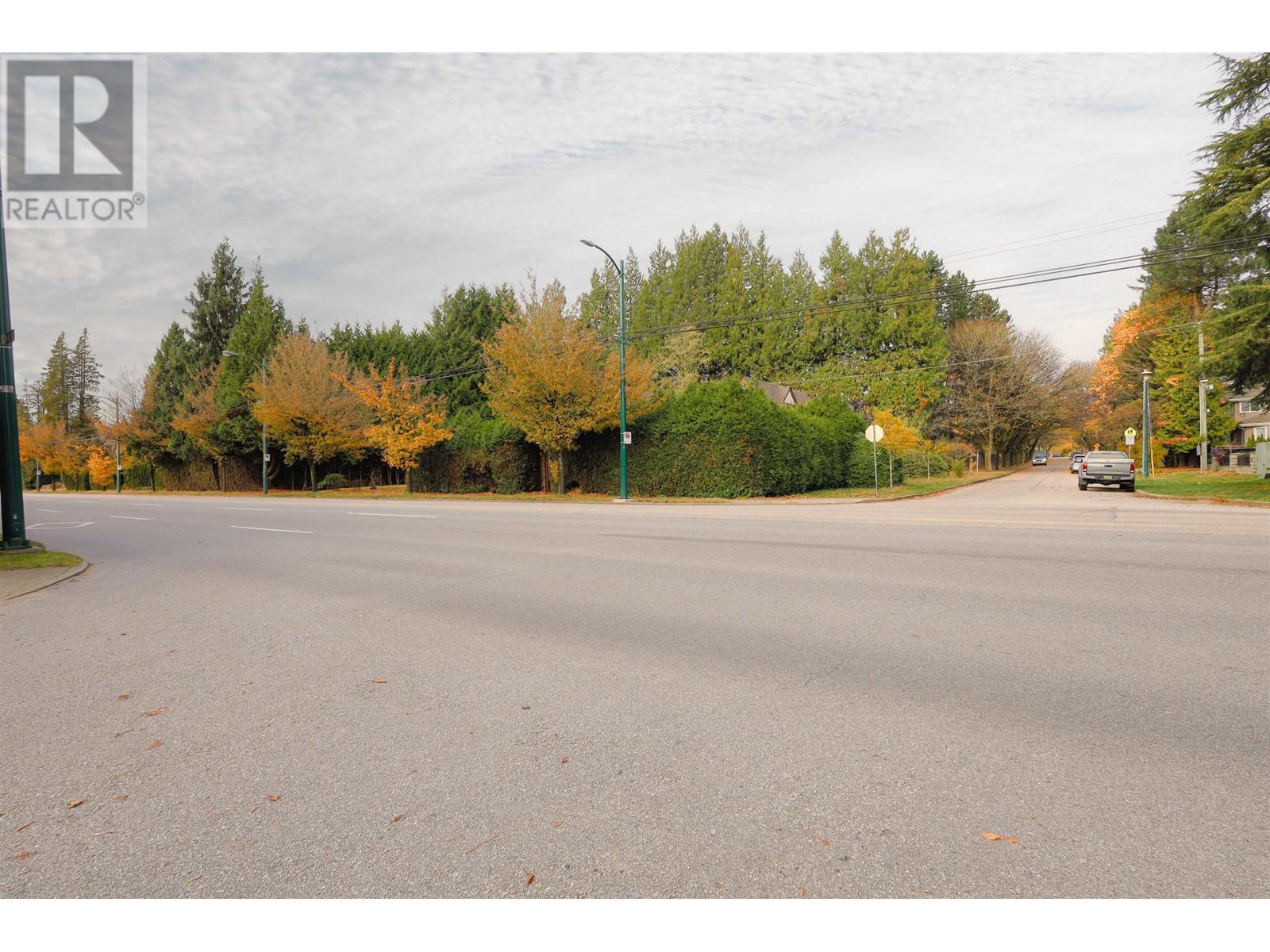 Listing Picture 37 of 40 : 1307 W 41ST AVENUE, Vancouver / 溫哥華 - 魯藝地產 Yvonne Lu Group - MLS Medallion Club Member