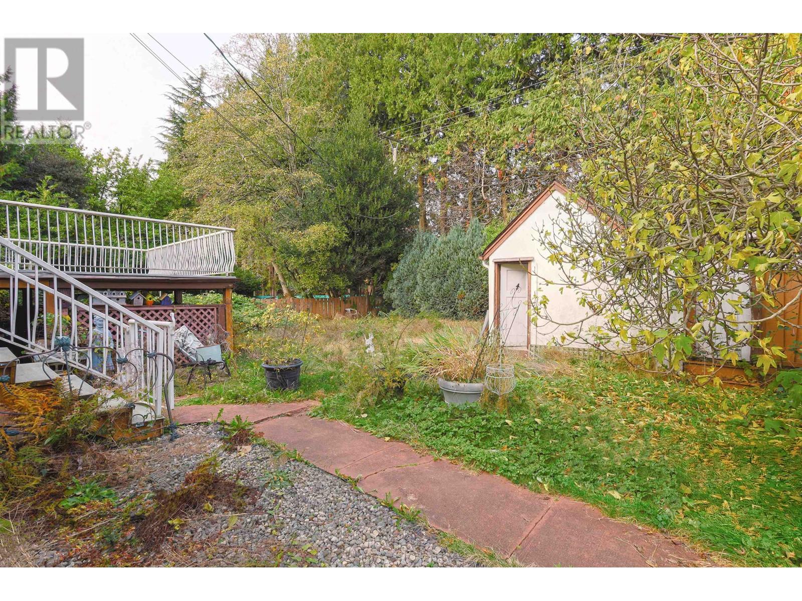 Listing Picture 39 of 40 : 1307 W 41ST AVENUE, Vancouver / 溫哥華 - 魯藝地產 Yvonne Lu Group - MLS Medallion Club Member