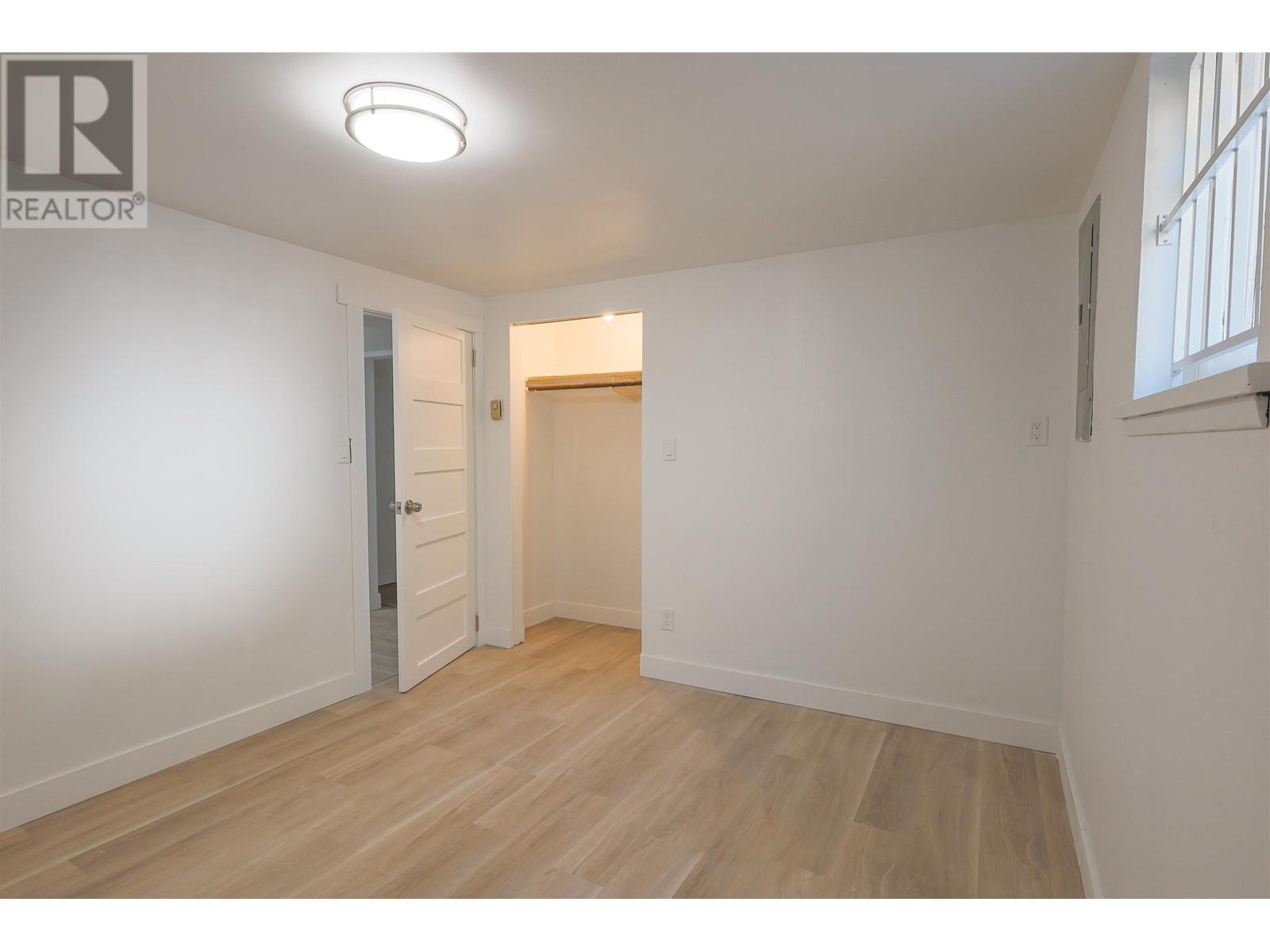 Listing Picture 26 of 40 : 1307 W 41ST AVENUE, Vancouver / 溫哥華 - 魯藝地產 Yvonne Lu Group - MLS Medallion Club Member