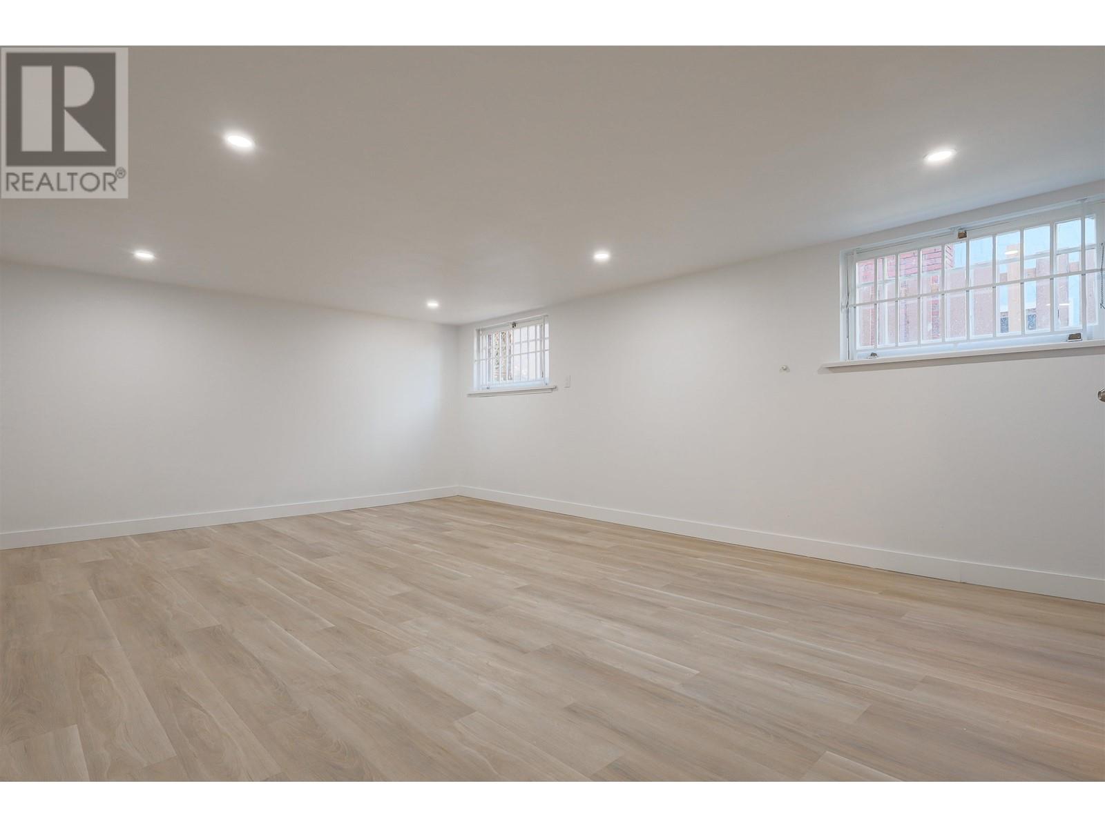 Listing Picture 21 of 40 : 1307 W 41ST AVENUE, Vancouver / 溫哥華 - 魯藝地產 Yvonne Lu Group - MLS Medallion Club Member