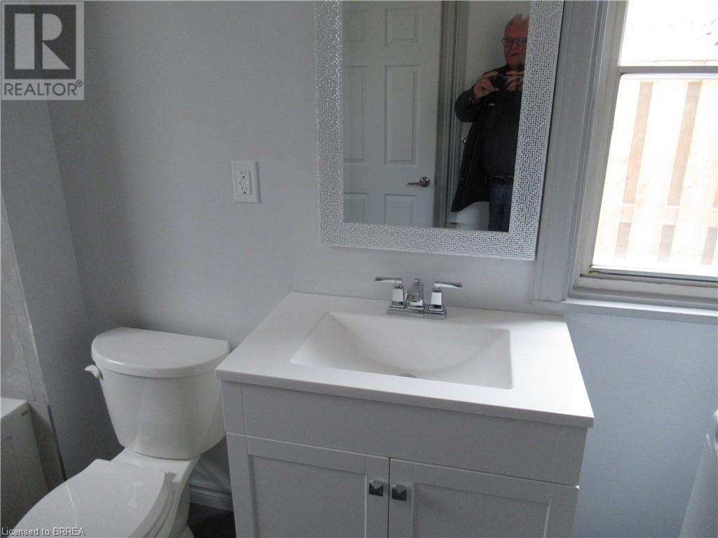 81 East Avenue, Brantford, Ontario  N3S 3L6 - Photo 14 - 40672550