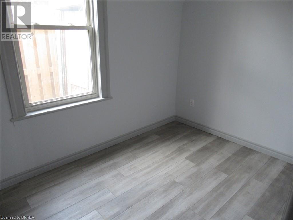 81 East Avenue, Brantford, Ontario  N3S 3L6 - Photo 8 - 40672550