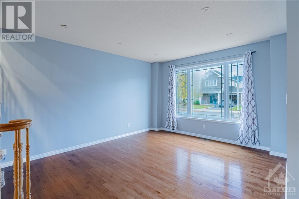 319 Chestermere Crescent, Ottawa, Ontario  K2G 7A8 - Photo 5 - X9519108